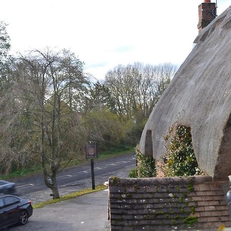 Five Bells Wickham Hotel Newbury  Eksteriør billede